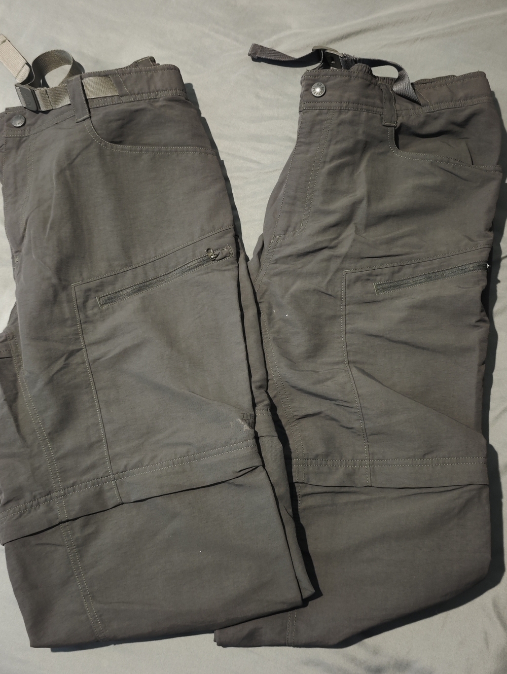 2 Pairs of The North Face Convertible Zip-Off Hiking Pants Gray Size L